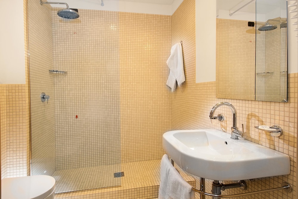 HOTEL MILANO 14/40