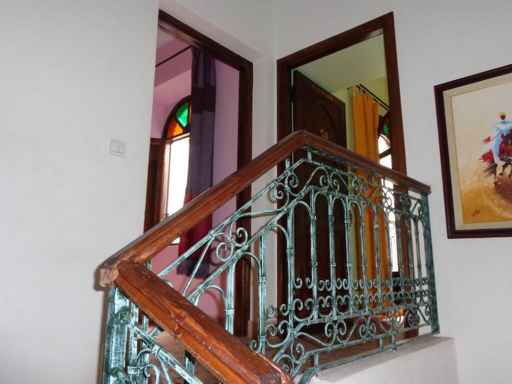 Riad Sesame photo1