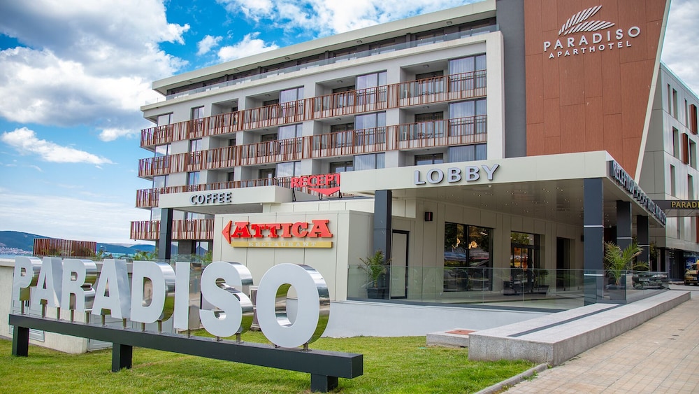 Paradiso Aparthotel 25/33