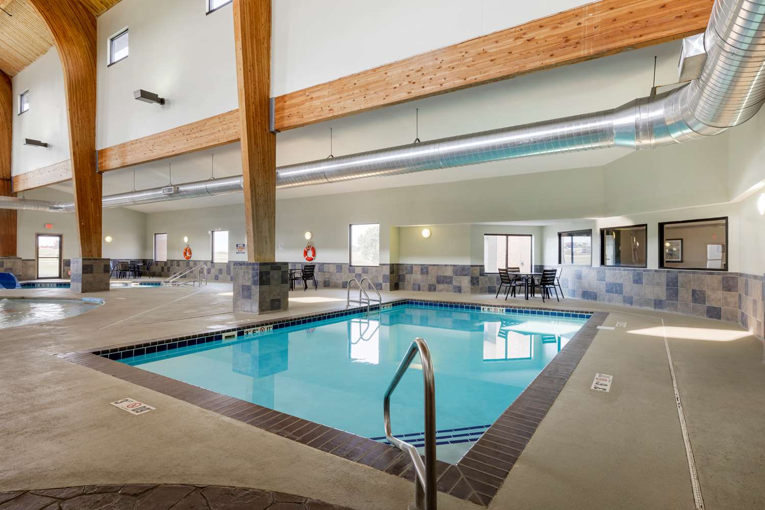 Best Western Watertown Inn Suites 17/42