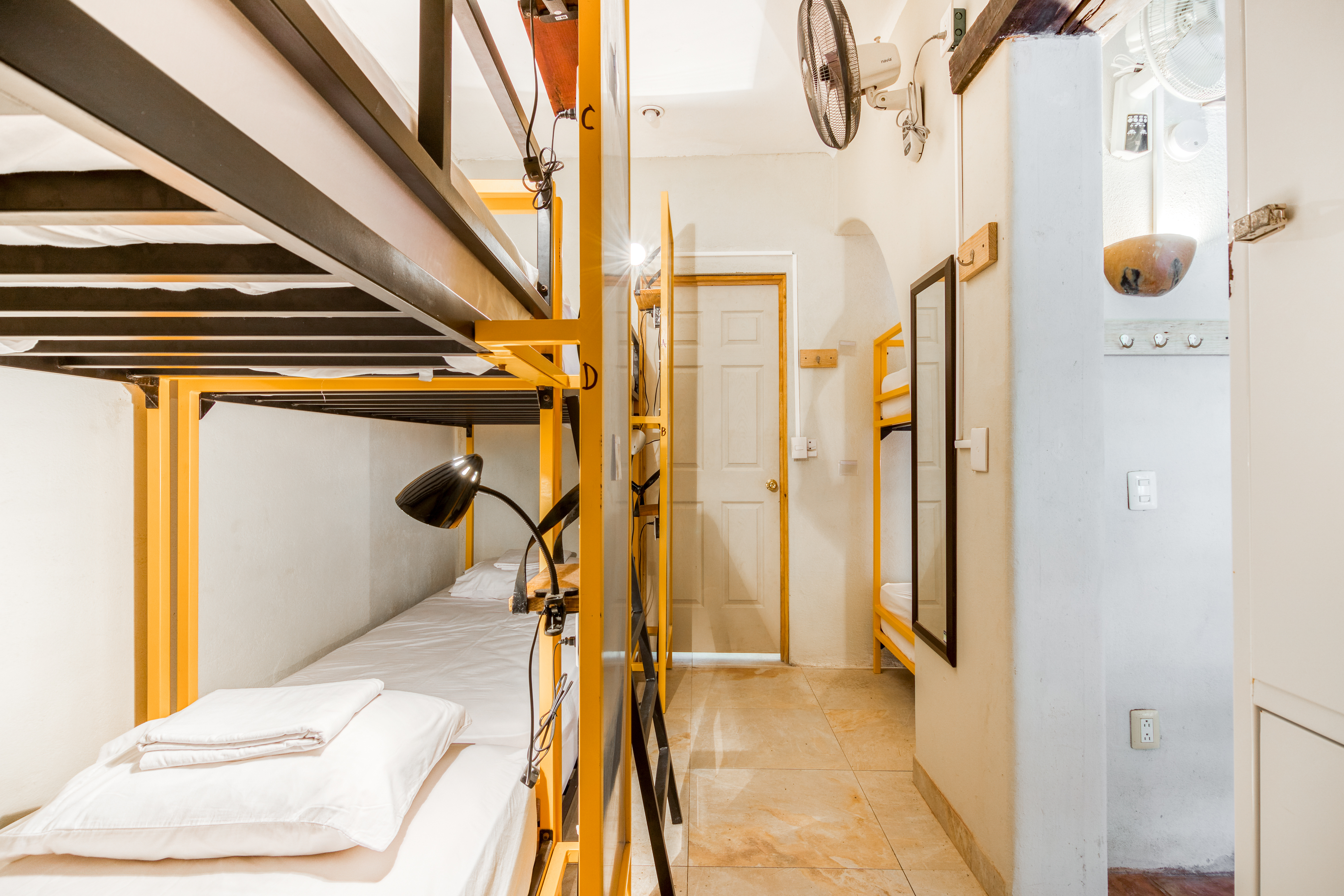 Mixed Dorm, 6 People