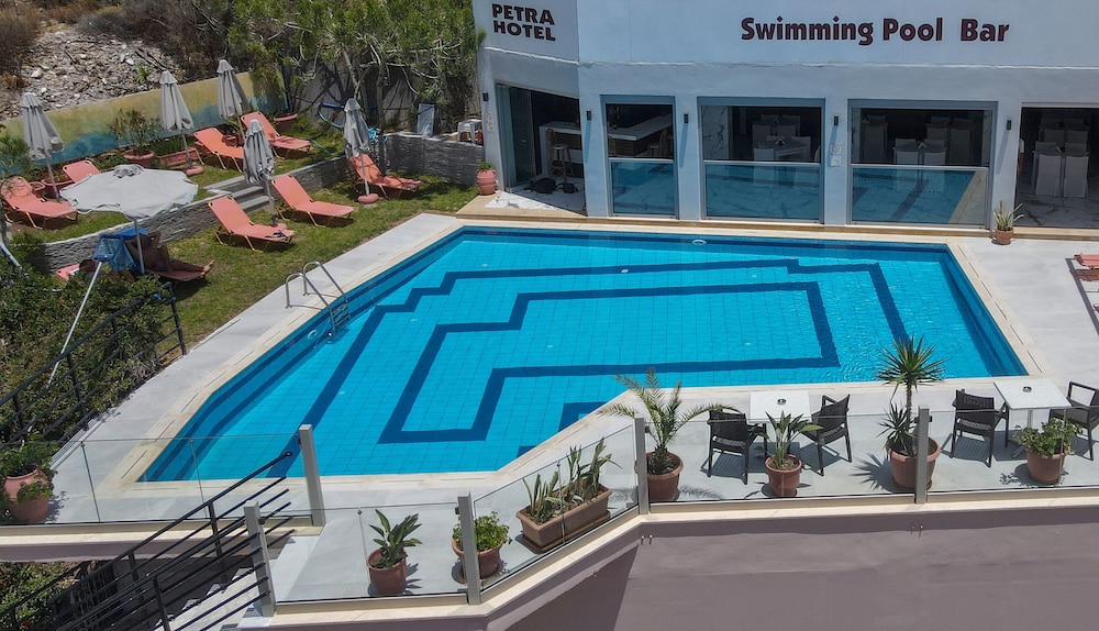 Petra Hotel 57/59