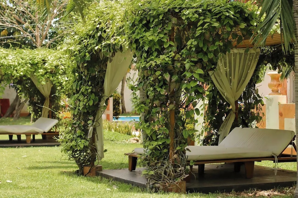 Hotel Palacio Maya 77/83