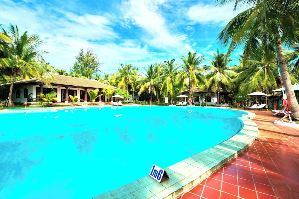 Lang Co Beach Resort 22/50