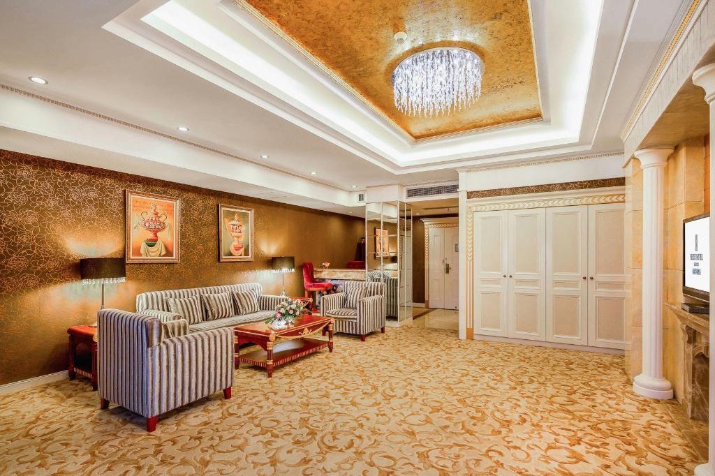 Rezen Kingtown Hotel (Chongqing Liangjiang New District) 42/58