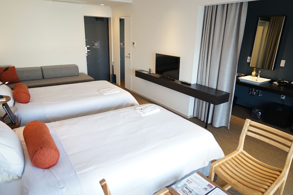 HOTEL ROTTERDAM Huis Ten Bosch 26/60