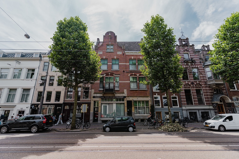 De Jonker Urban Studios & Suites 55/60