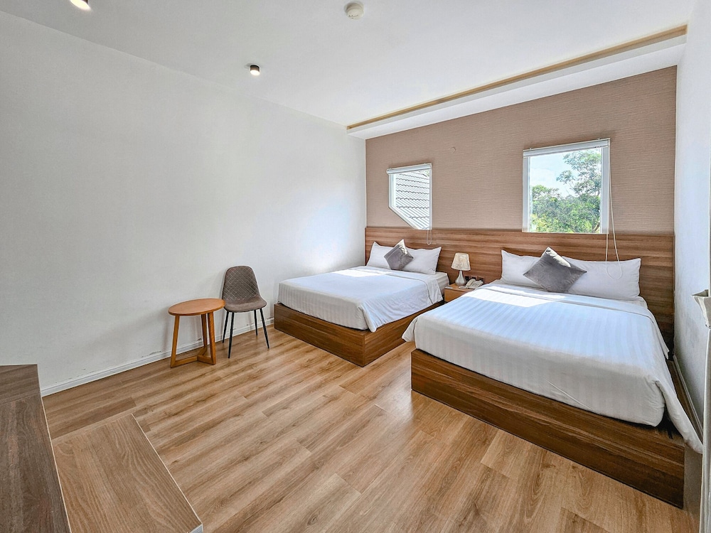 SUPERIOR, TWIN BEDS