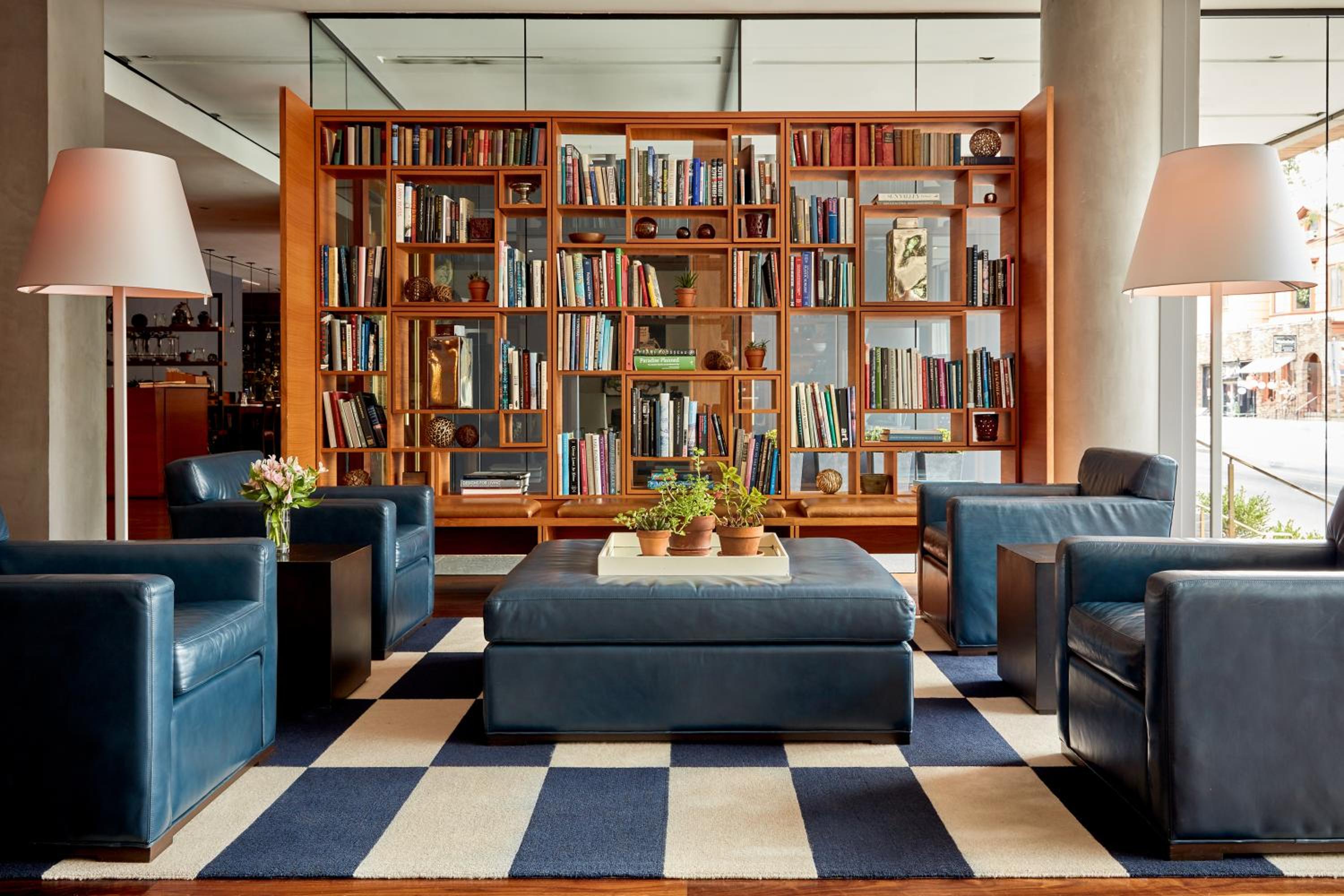 The Study at Yale Hotel 23/50