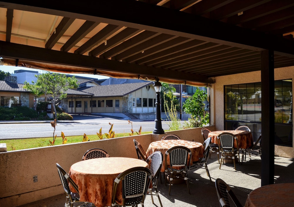 restaurant-cafeteria