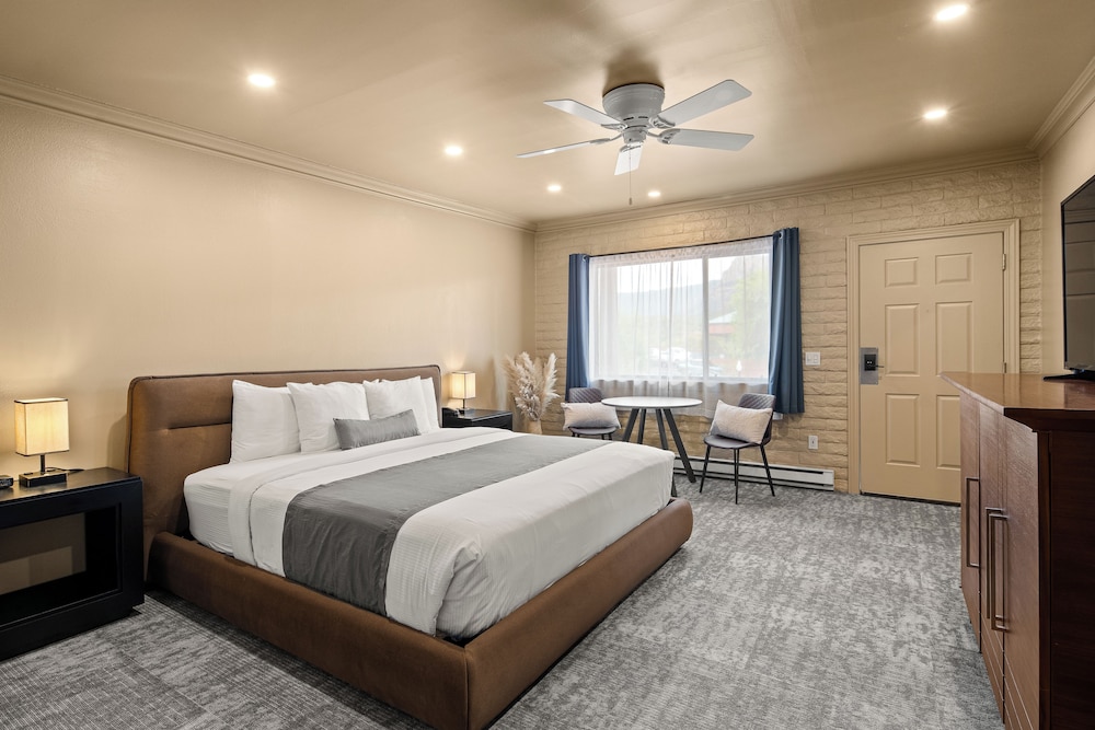 Sedona Motel 27/64