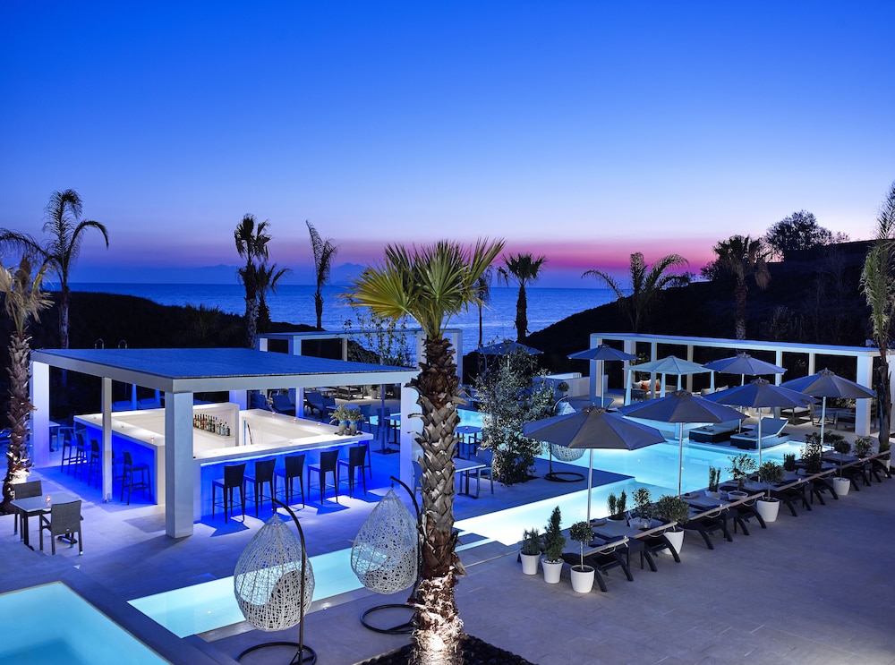 Aurora Luxury Hotel & Spa 38/45