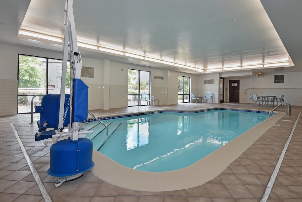 SpringHill Suites by Marriott Charlotte Concord Mills Spdwy 2/36