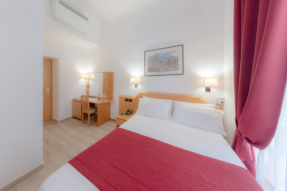 Giotto Flavia Hotel 10/36
