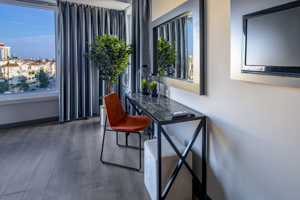 Tourist Hotel Antalya 54/63