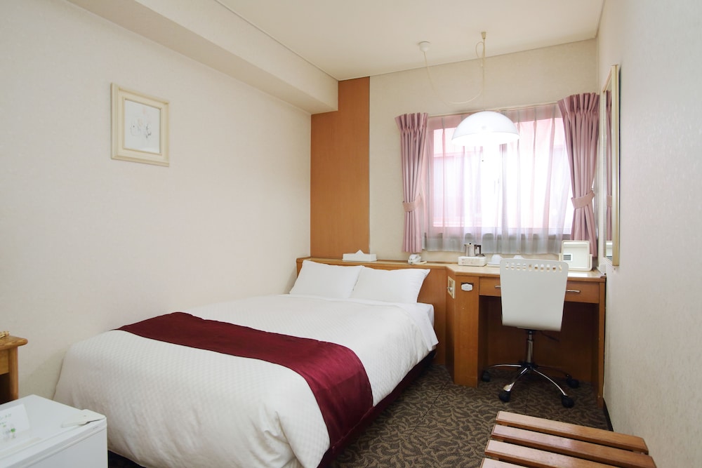 Sasebo Green Hotel 12/40