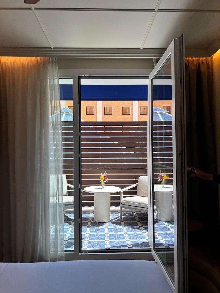 Only YOU Hotel Sevilla 23/49