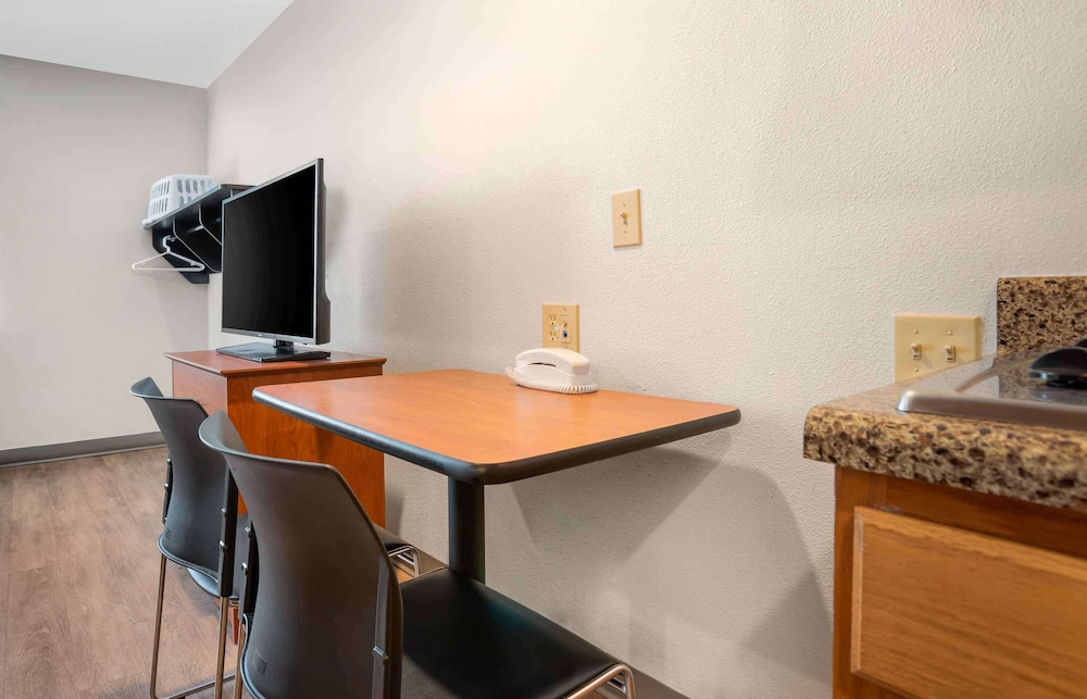 Extended Stay America Select Suites - Gulfport 54/60