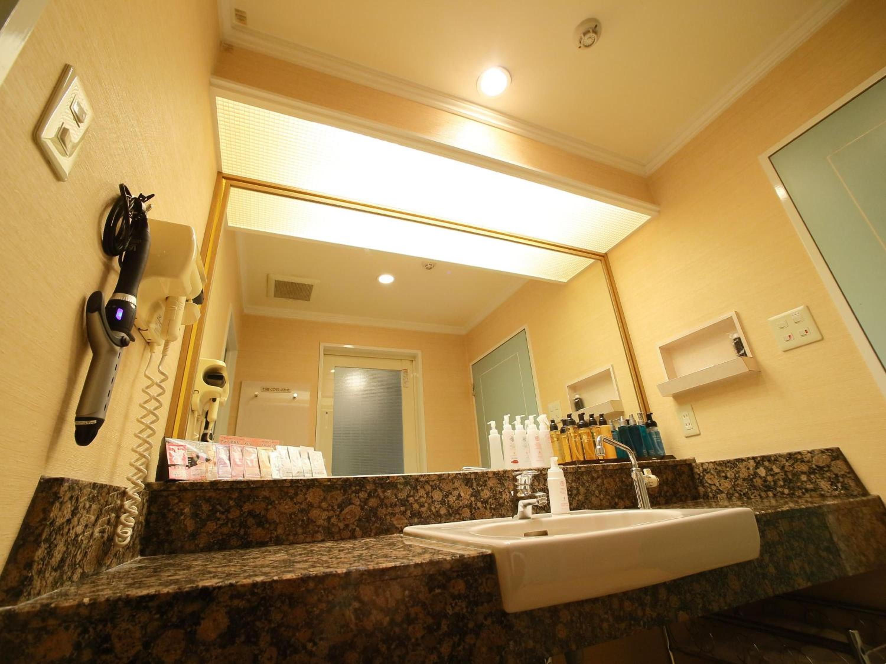 غرفة بسرير كينج، Hotel Fine Garden Senboku 2/3