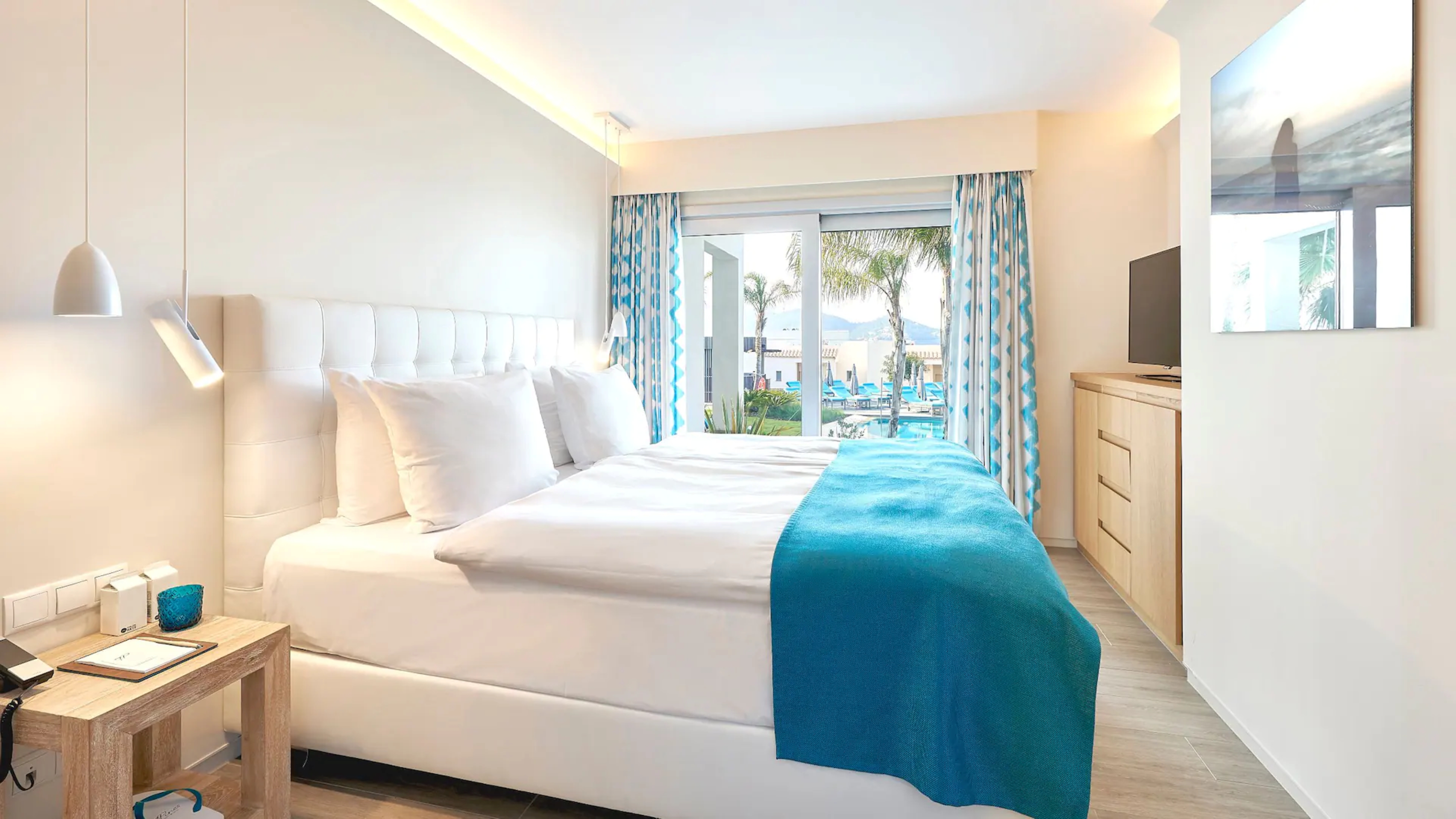 Swim Up, Lagoon, Suite
