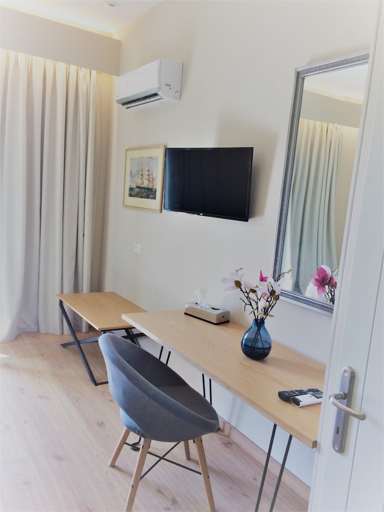 Art Hotel Debono 60/68
