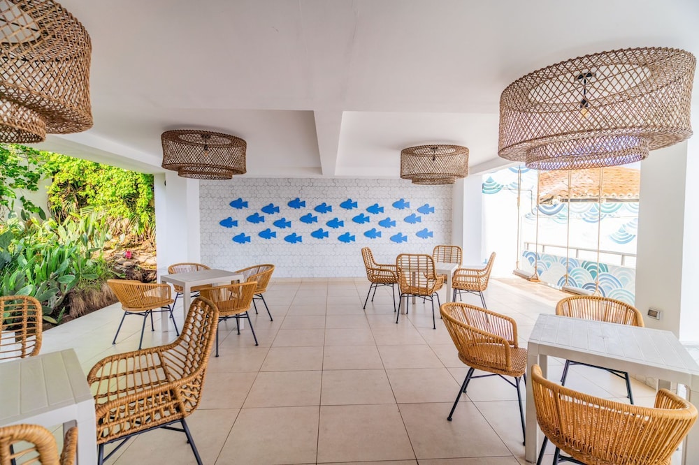 Hotel Los Farallones 51/70