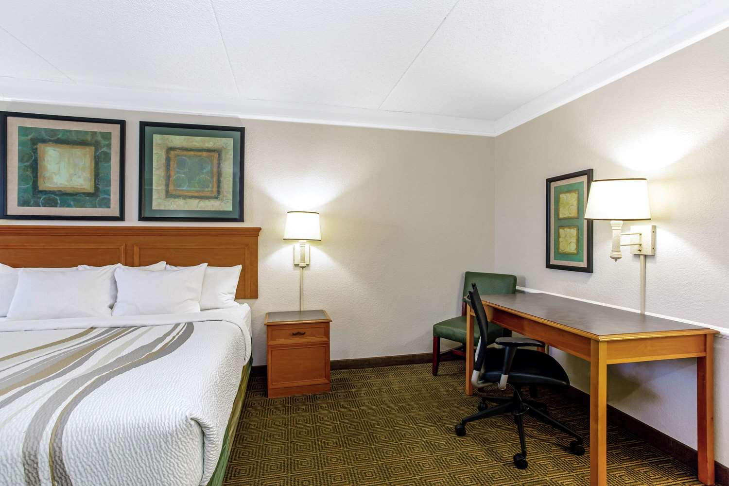 Ramada by Wyndham Westminster Denver 22/50