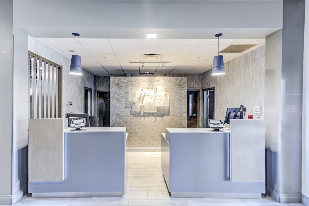 Holiday Inn Express Hotel Suites Columbus Univ Area Osu 6/62