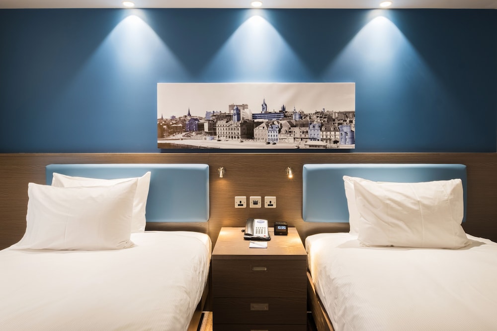 HAMPTON BY HILTON ABERDEEN AIRPORT 17/46