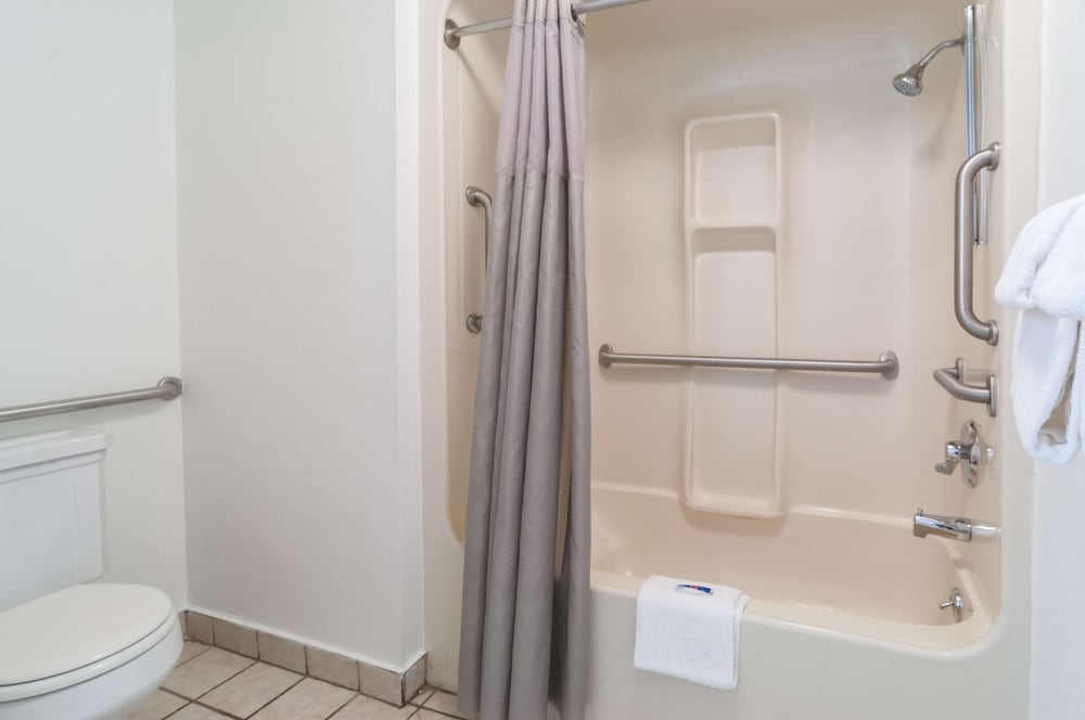 Motel6 Southgate, MI - Detroit 18/60