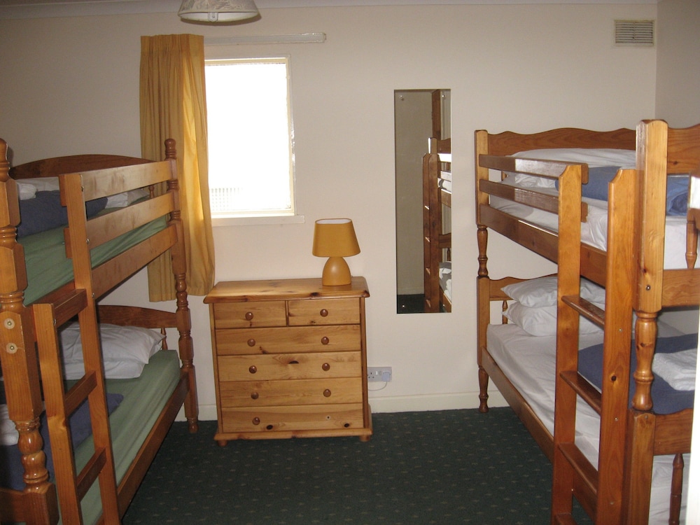 APARTMENT 1