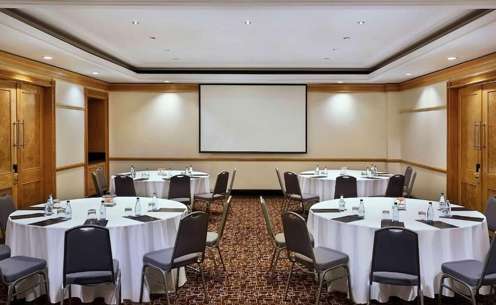 NH Johannesburg Sandton 67/77