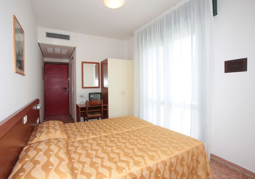 Hotel Panorama 8/22