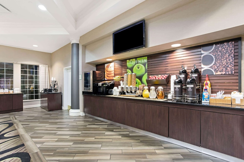 La Quinta Inn & Suites by Wyndham Birmingham Homewood 14/59