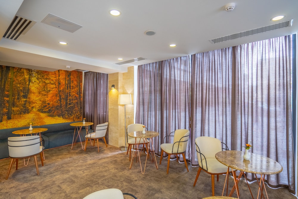 Hotel Atlas Abashidze 25/34