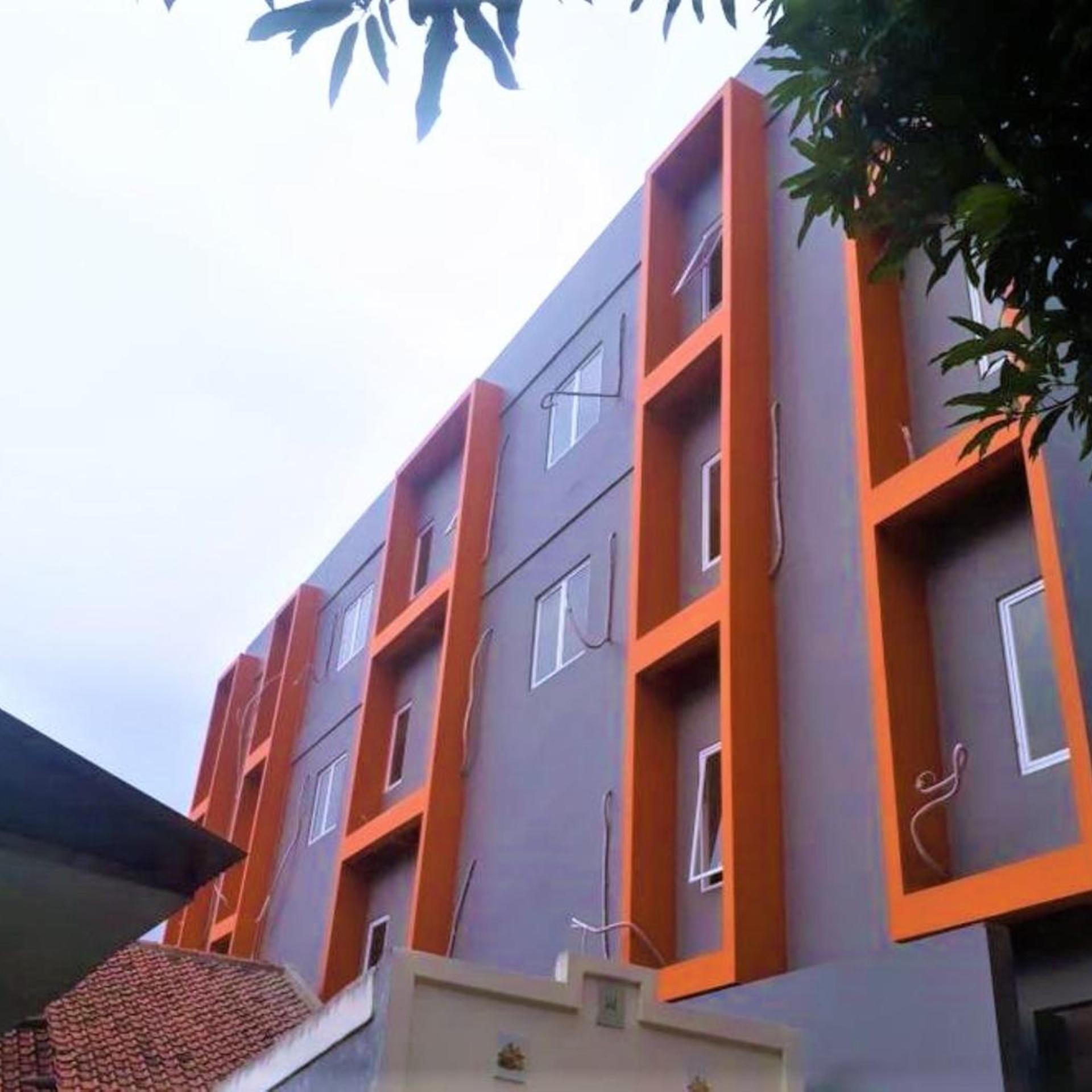 Giant Kost by ZUZU 6/46