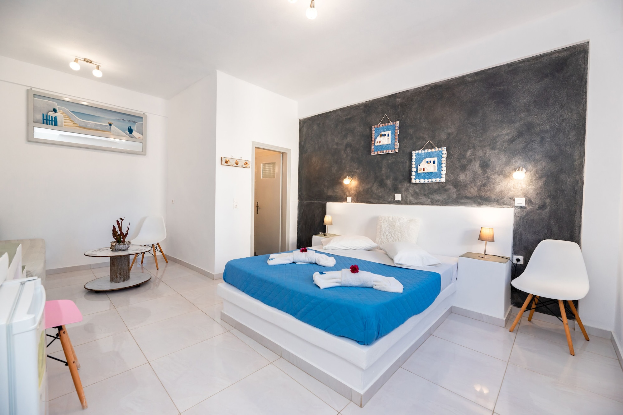 ROOM, TRIPLE