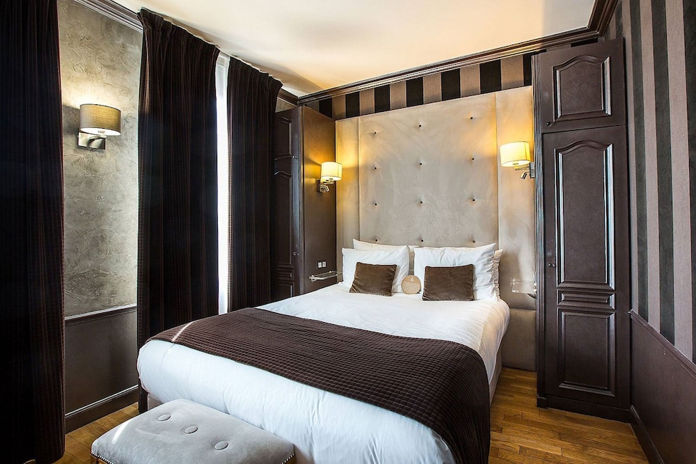 Hotel Eiffel Trocadero 23/55