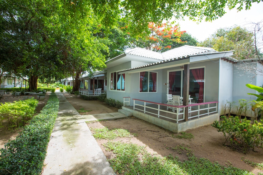 Da Kanda Villa Beach Resort 9/69