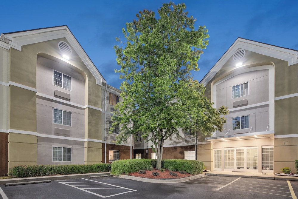Candlewood Suites Huntersville Lake Norman Area 63/69