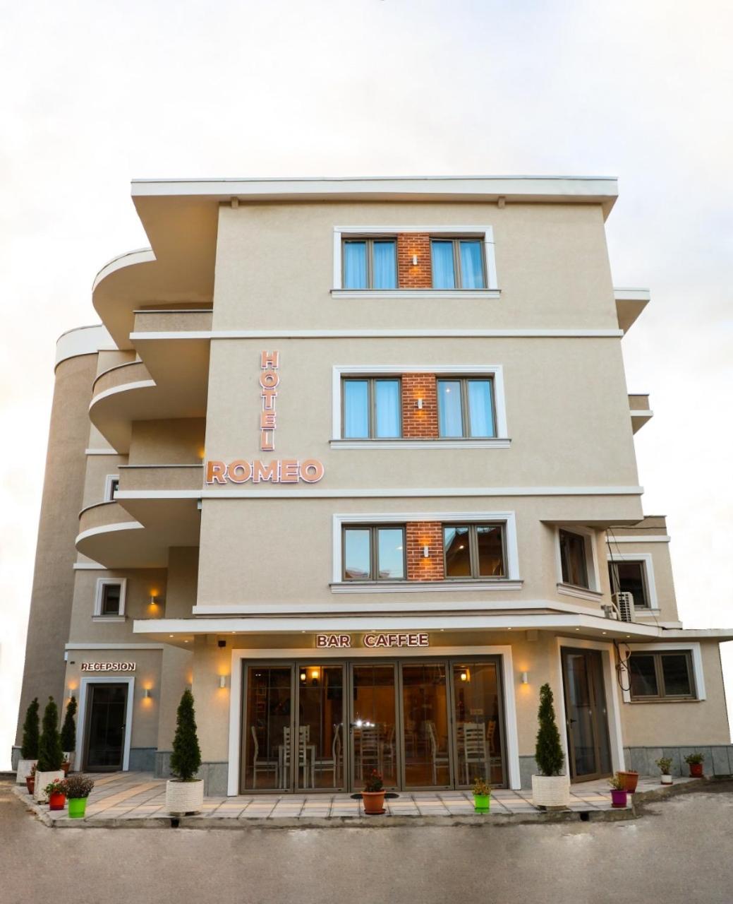 Hotel Romeo 7/59