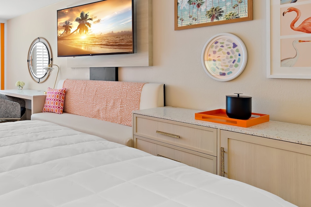 Bellwether Beach Resort 4/54