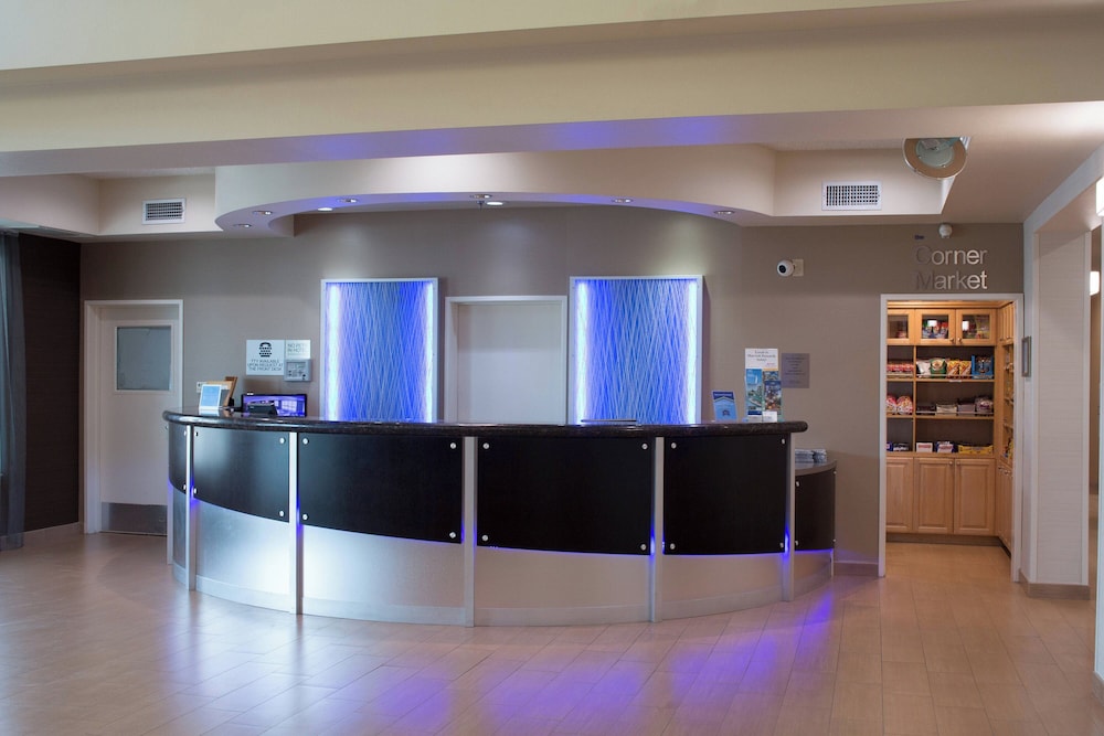 Fairfield Inn Suites By Marriott Oakland Hayward 2/48