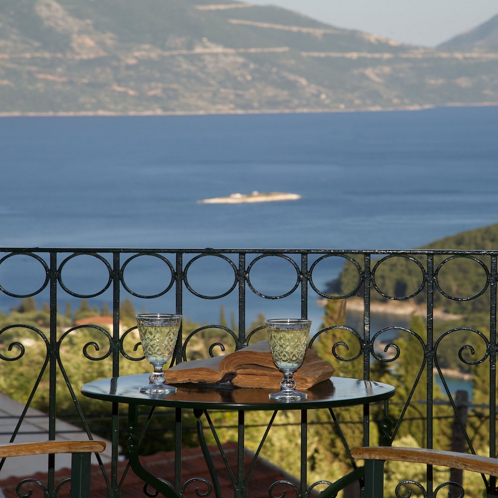 Agnantia Bed & Breakfast 40/43