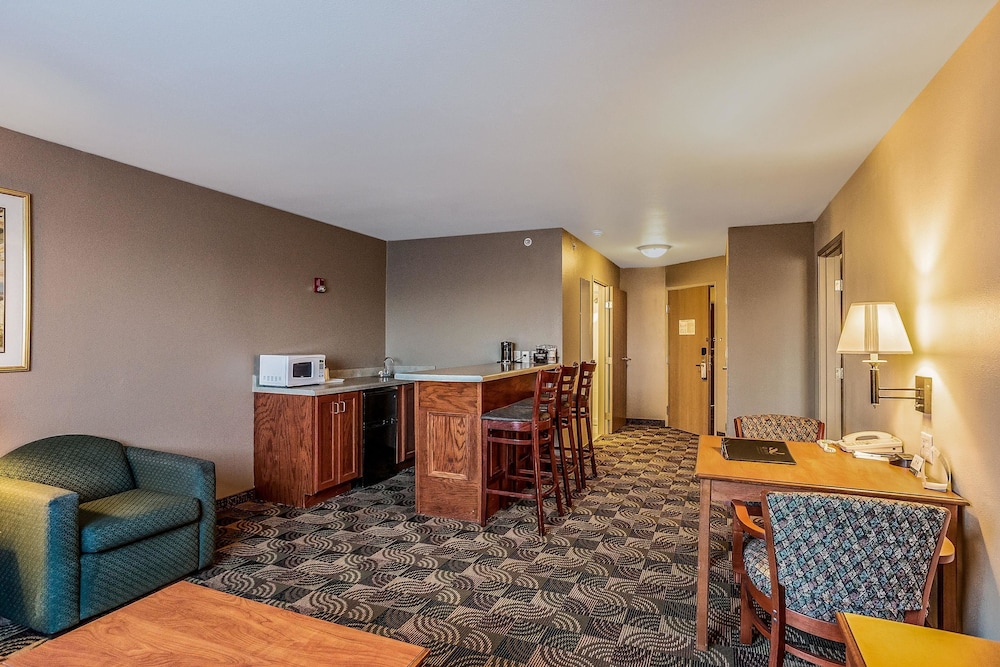 Quality Inn & Suites Hannibal West 27/40