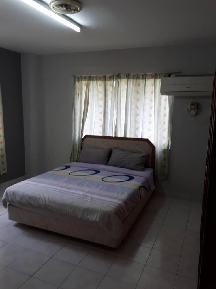 Malacca Hotel Apartment 20/66