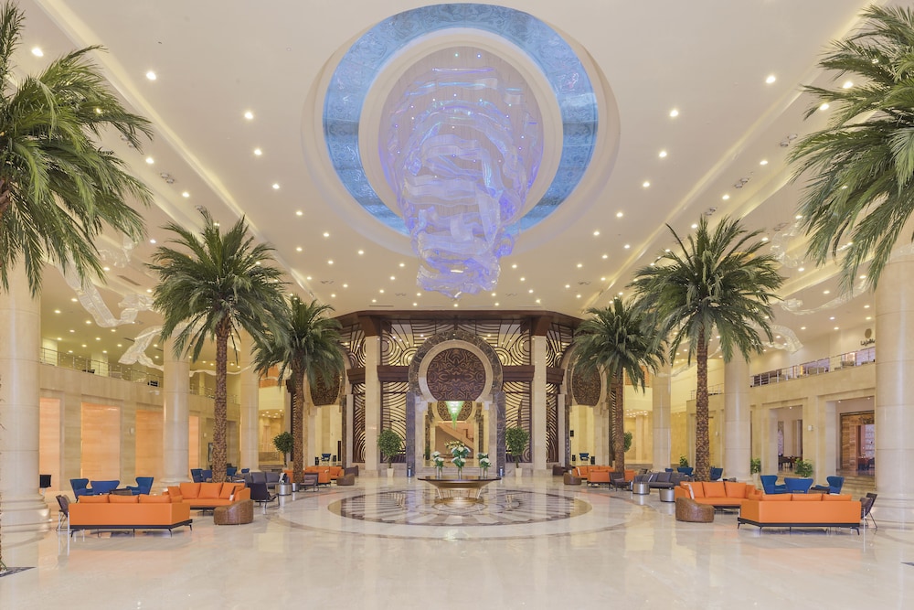 Triumph Luxury Hotel 33/64