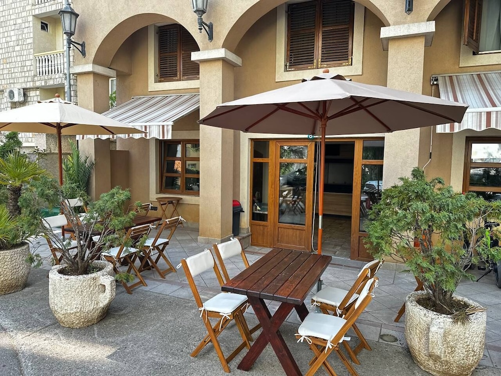 Villa Tropico 5/50