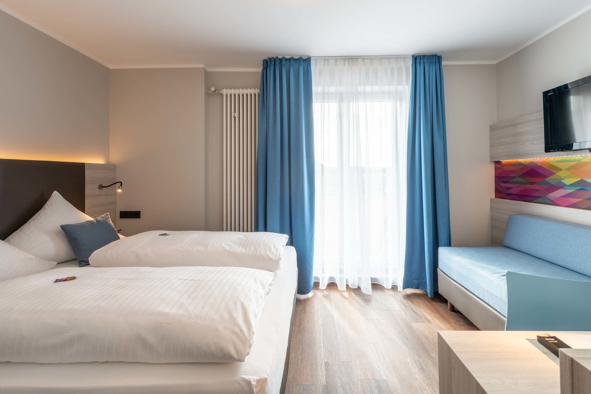 STANDARD, DOUBLE OR TWIN BED