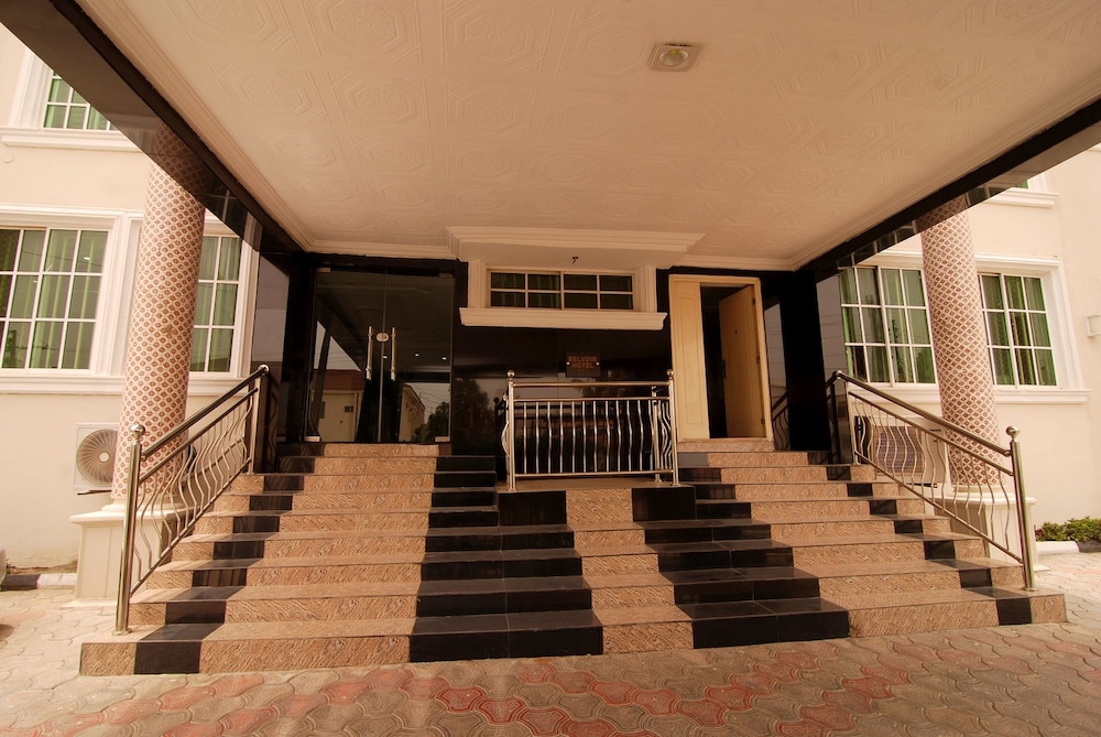 Belvoir Hotel 23/40